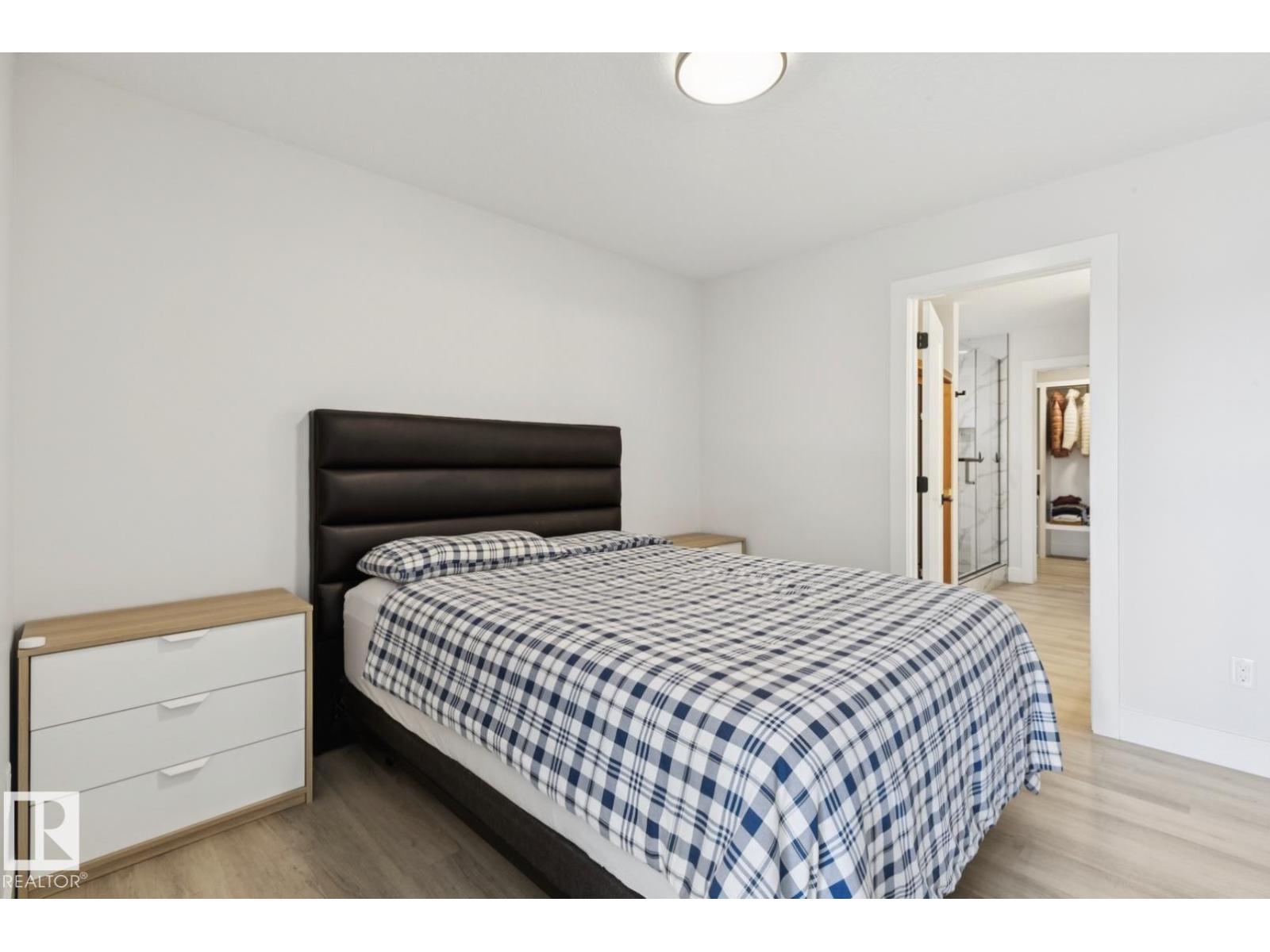 9751 223 ST NW - 20