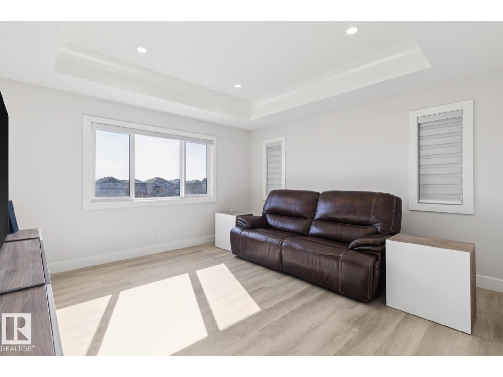 9751 223 ST NW - 18