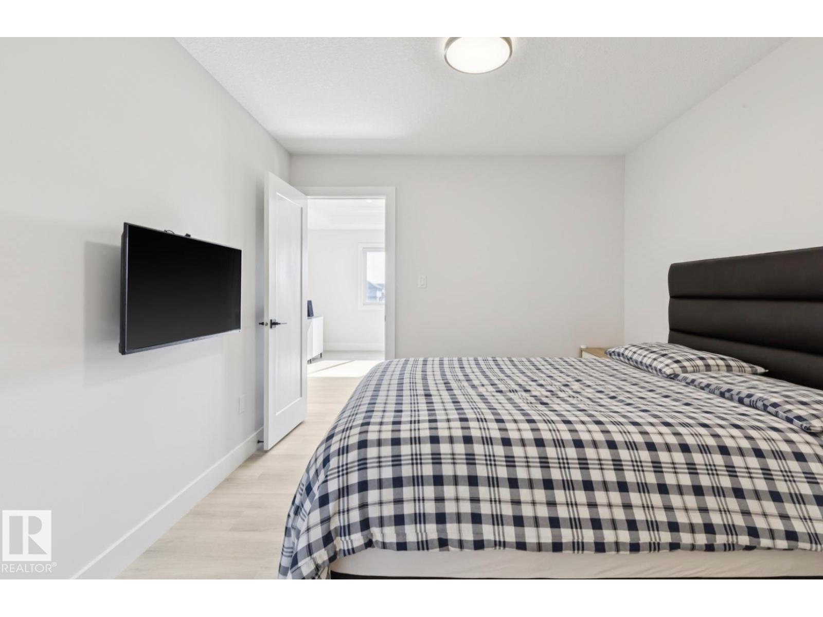 9751 223 ST NW - 21