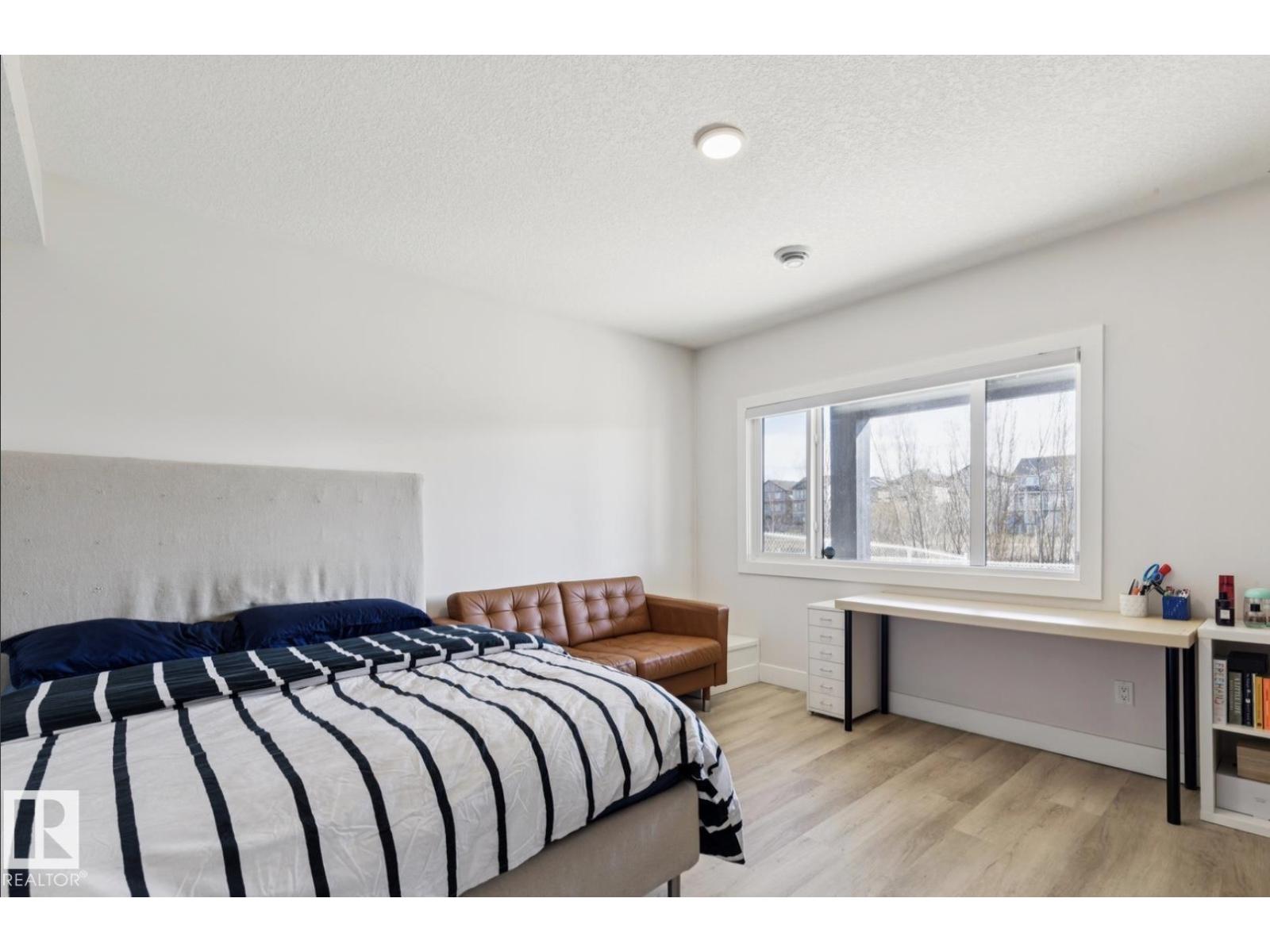 9751 223 ST NW - 32