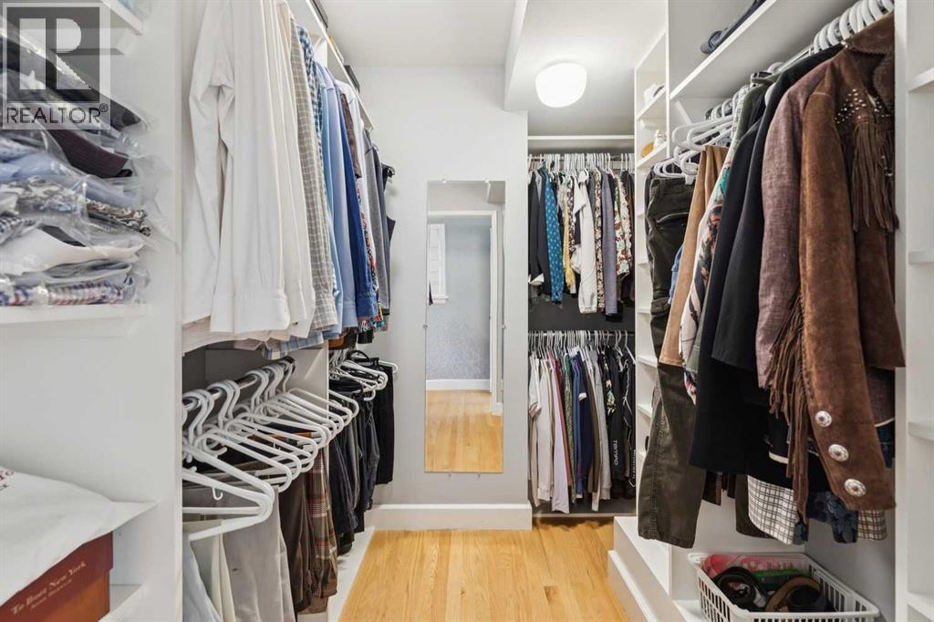 Well laid out Dressing room