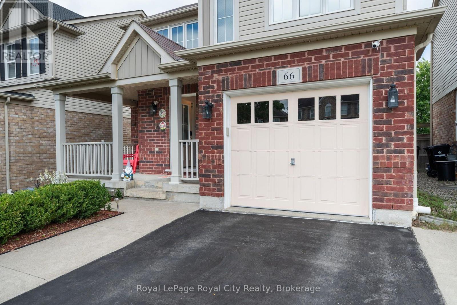 66 HORTON WALK — photo 3