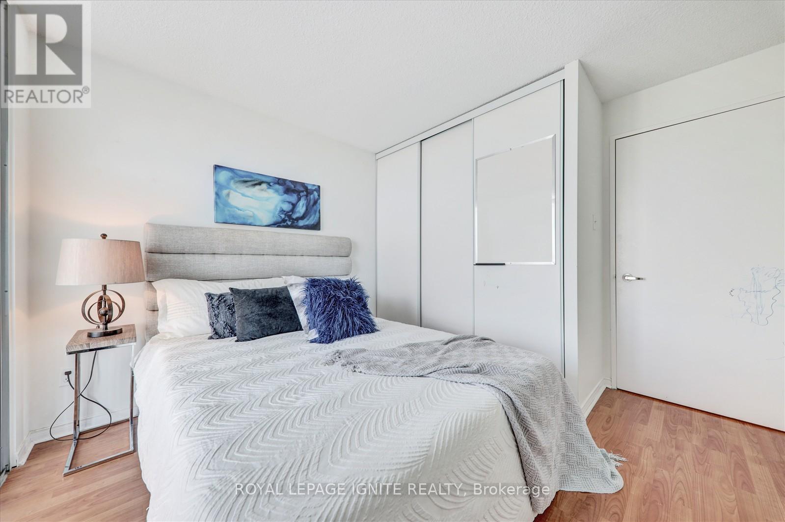 #PH 1914 330 MCCOWAN ROAD - 26