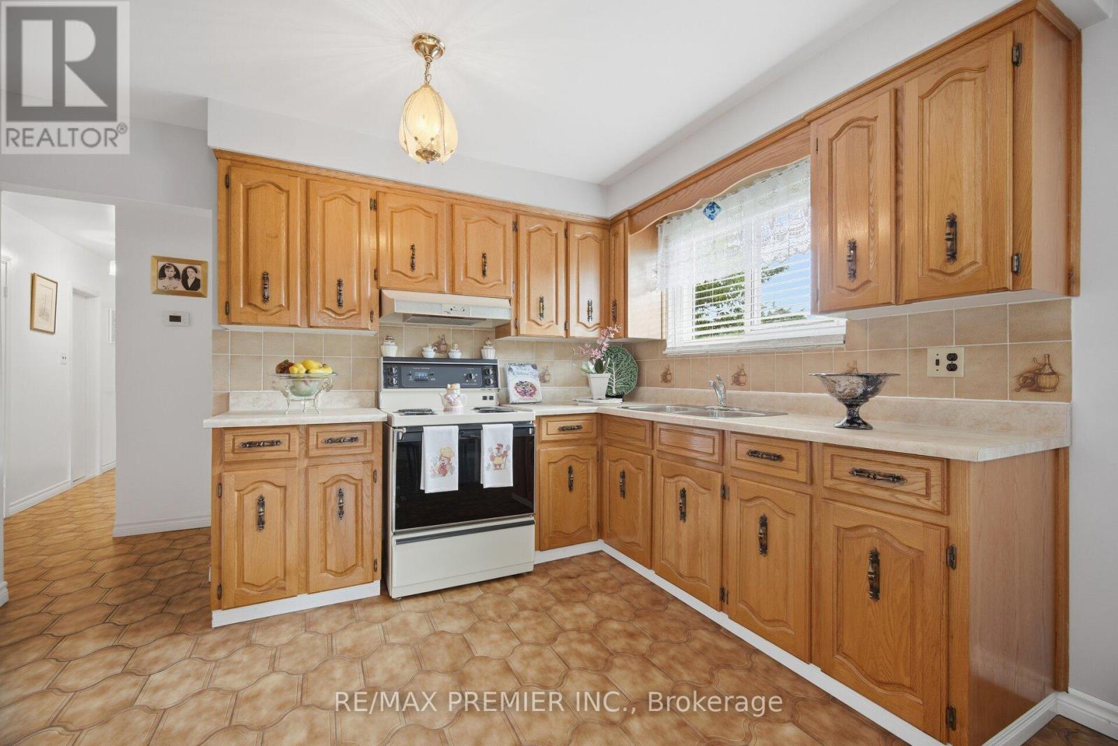 11 KINNIE COURT - 7