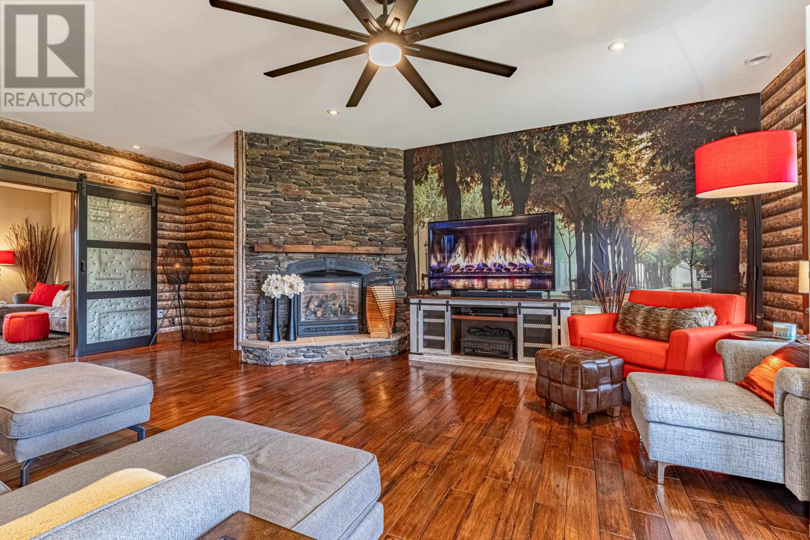 2 MULLAGHMORE Drive - 16