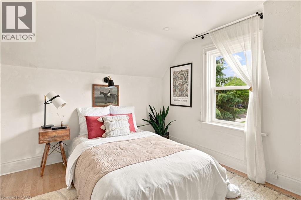 136 FALSTAFF Street - 32
