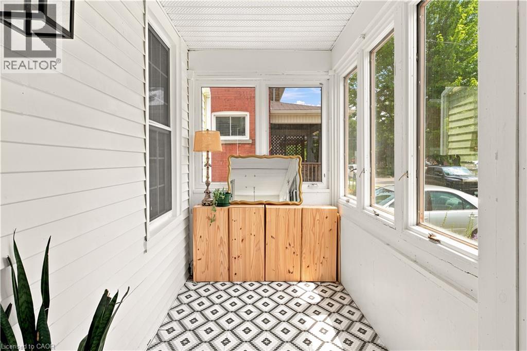 136 FALSTAFF Street - 4
