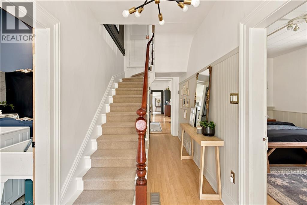 136 FALSTAFF Street - 5