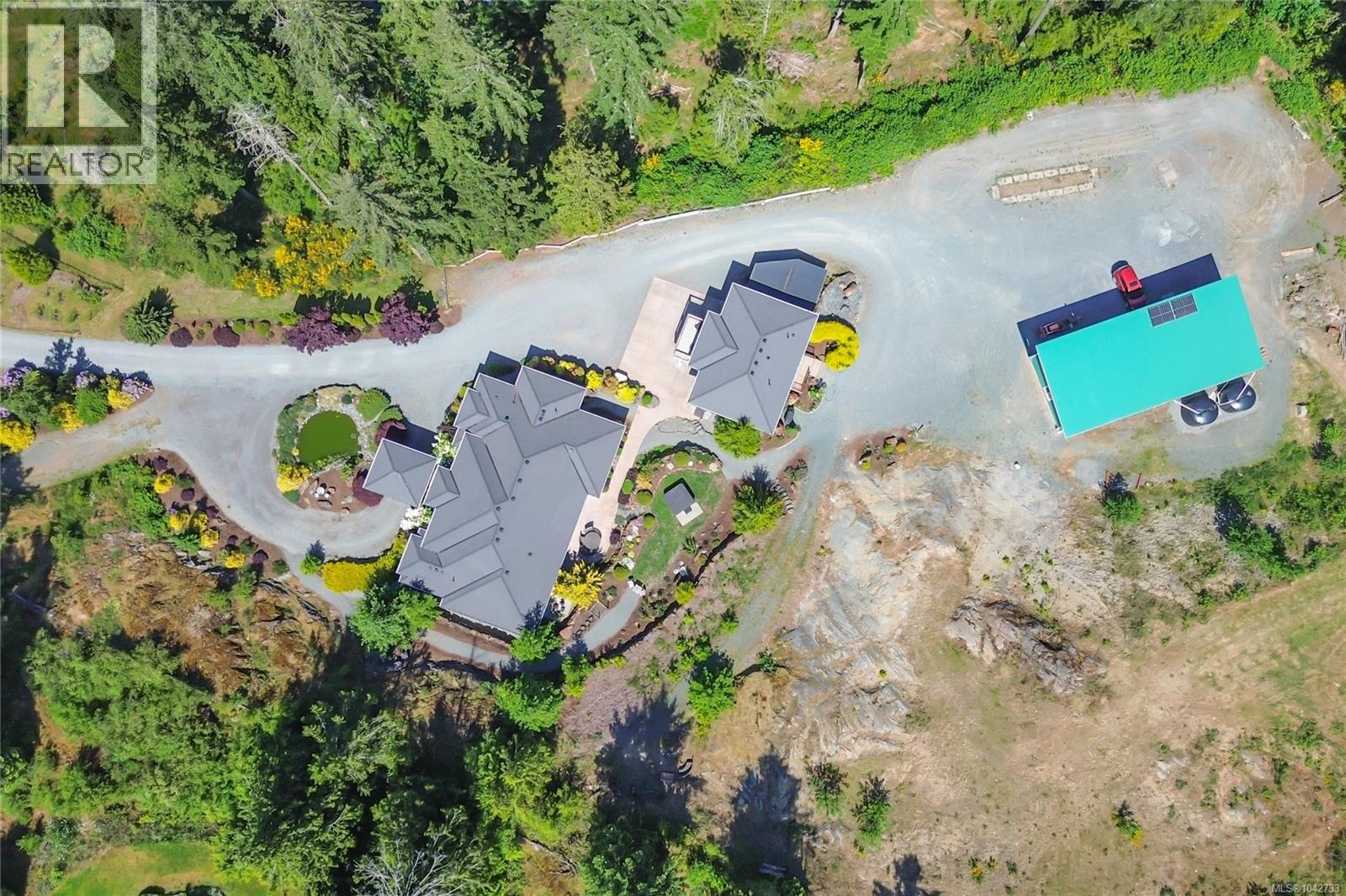 7487 Relke Rd - 3