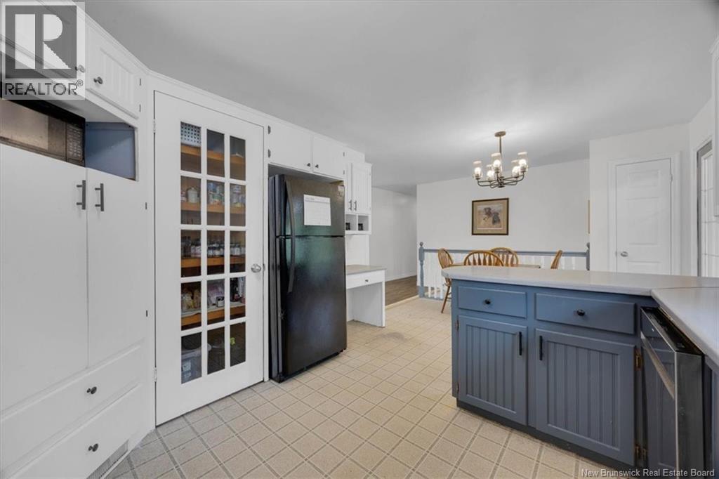77 Law Avenue - Image 11