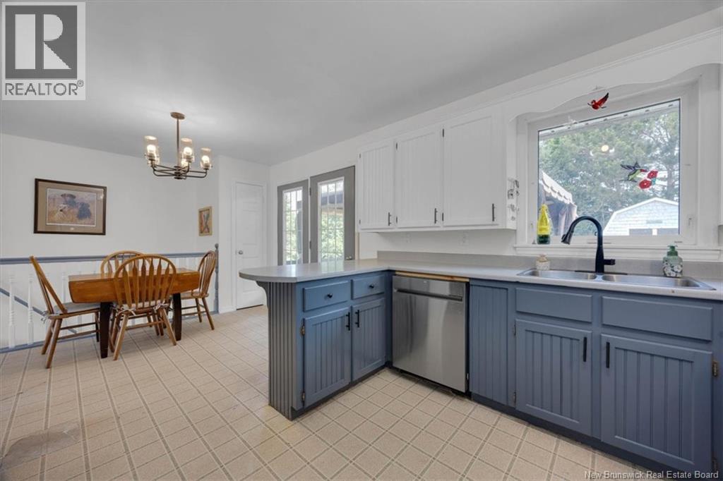 77 Law Avenue - Image 12