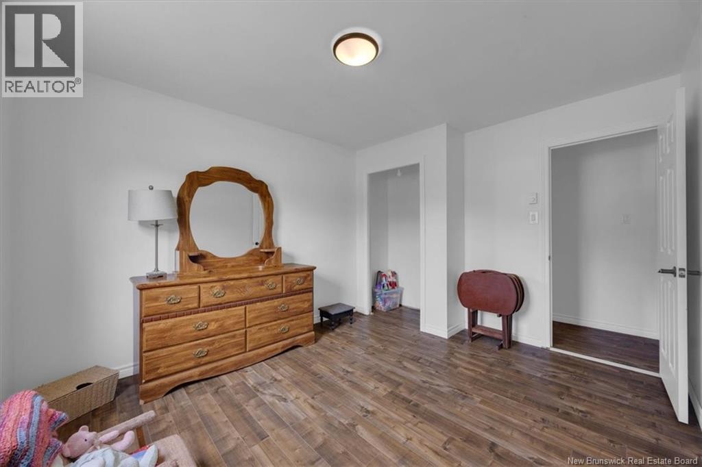 77 Law Avenue - Image 23