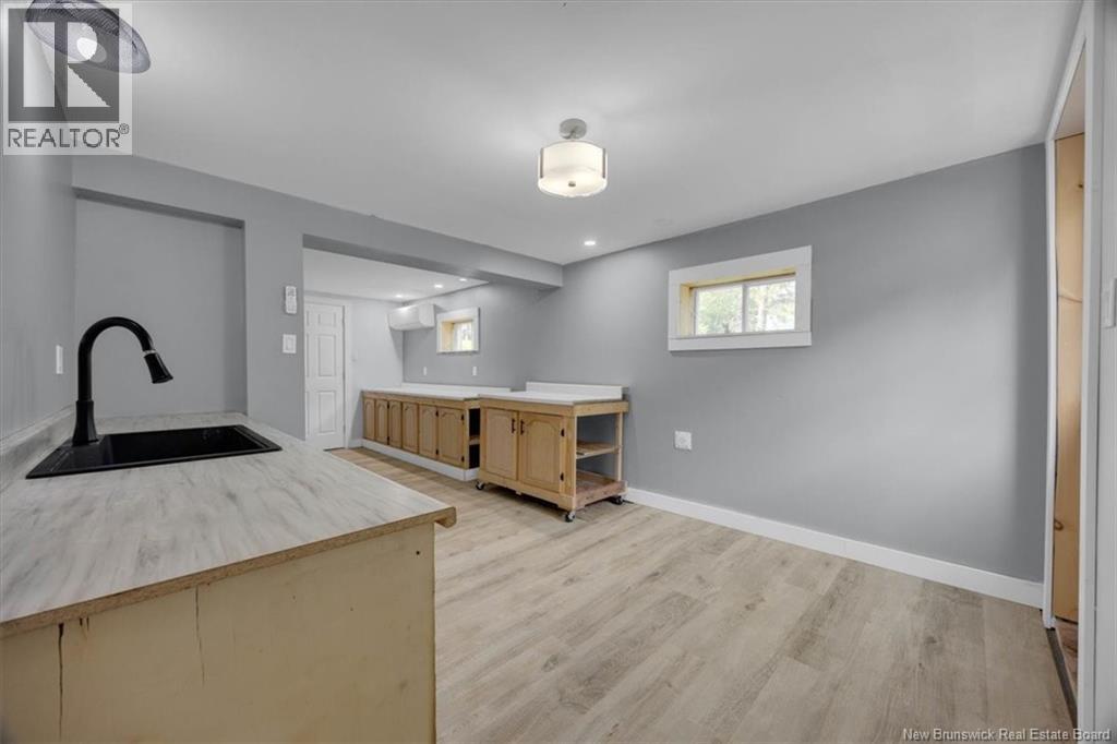 77 Law Avenue - Image 27