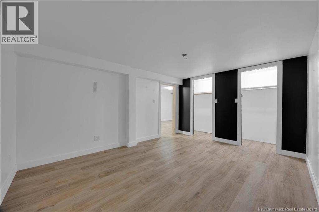 77 Law Avenue - Image 31