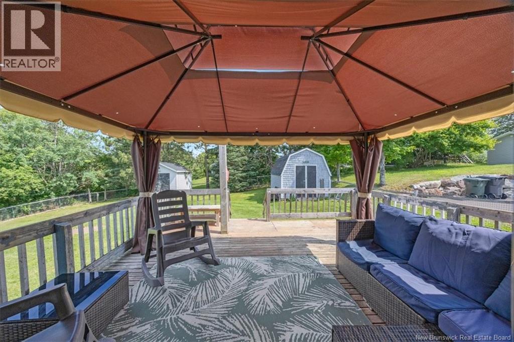 77 Law Avenue - Image 36
