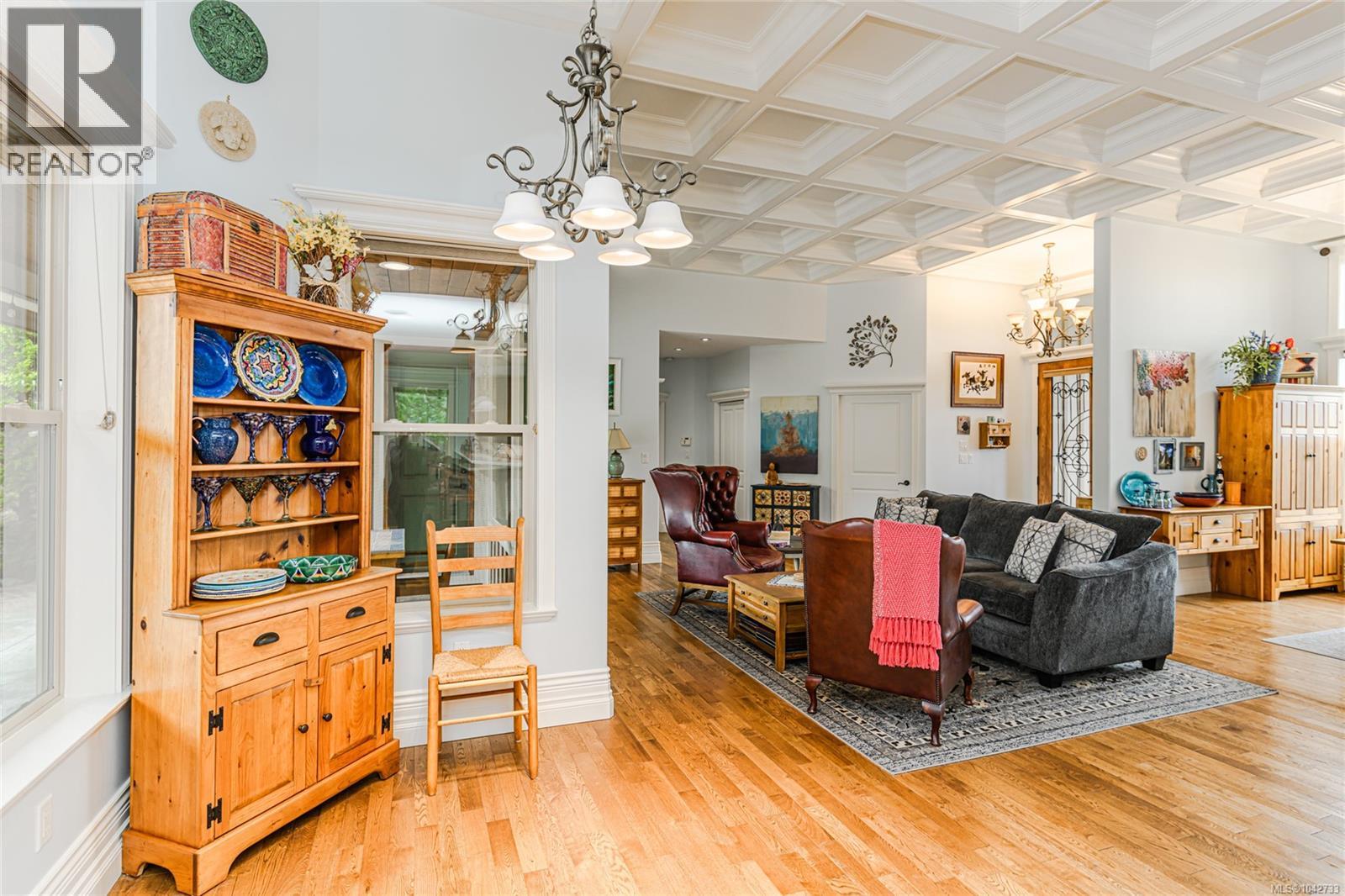 7487 Relke Rd - 26