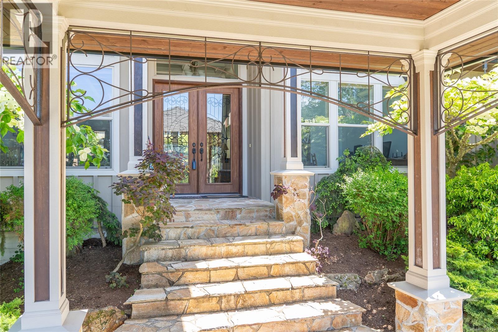 7487 Relke Rd - 13