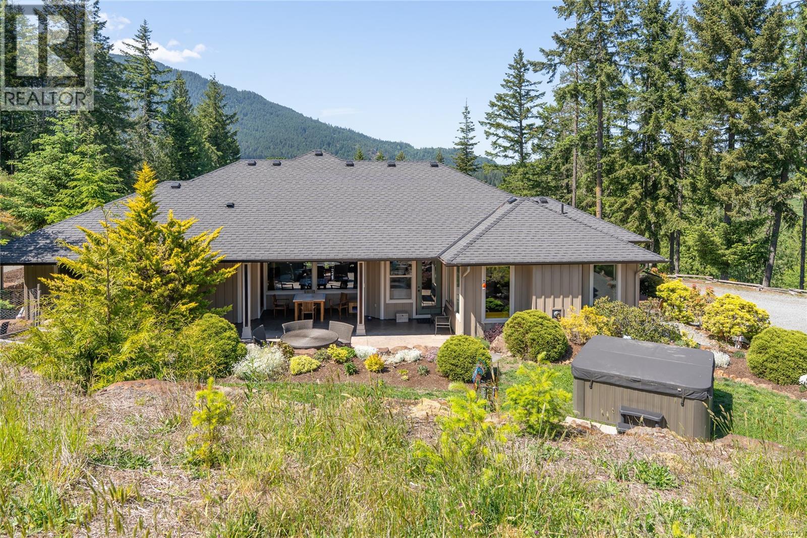7487 Relke Rd - 44