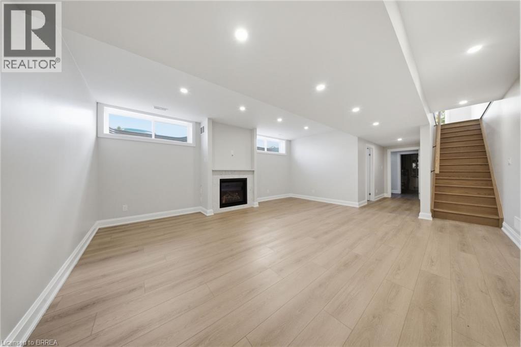 #10 6 BECKETT Drive - 21