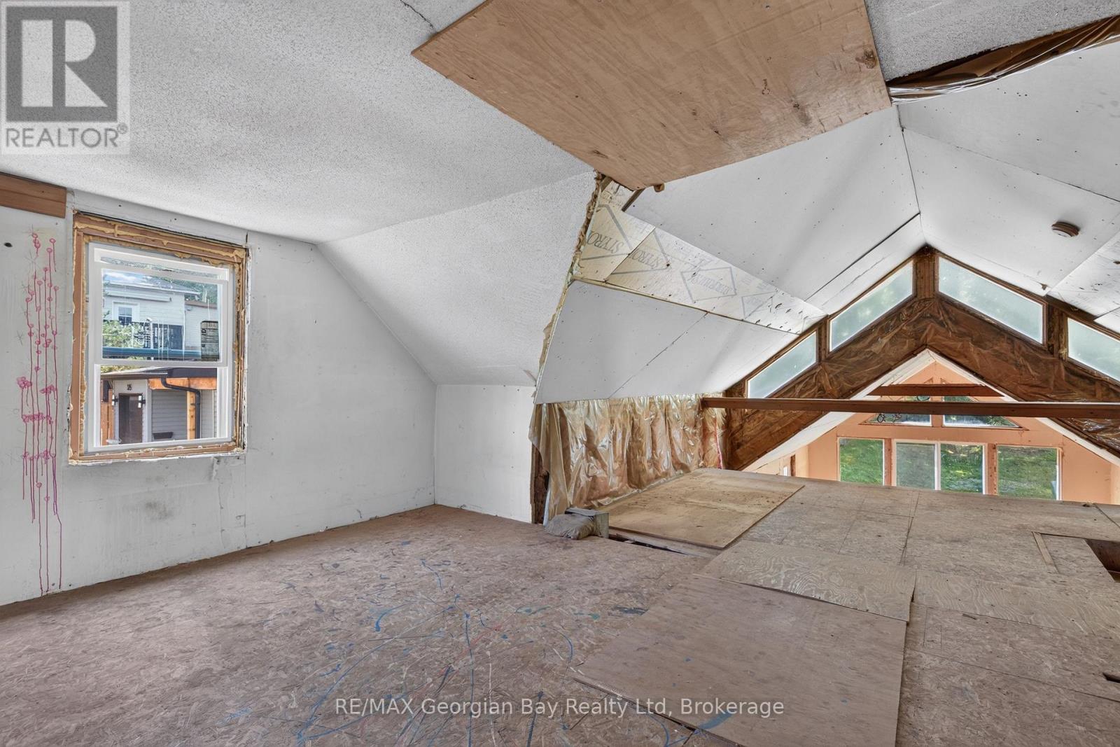 379 GLOUCESTER STREET - 15