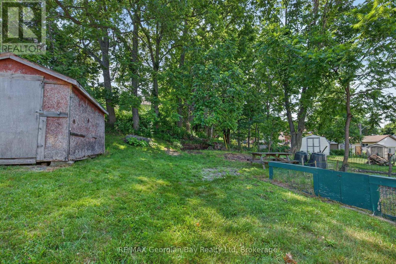 379 GLOUCESTER STREET - 21