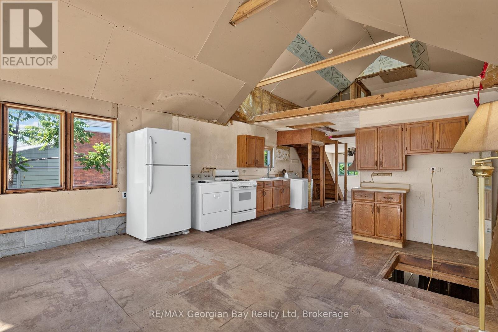 379 GLOUCESTER STREET - 4