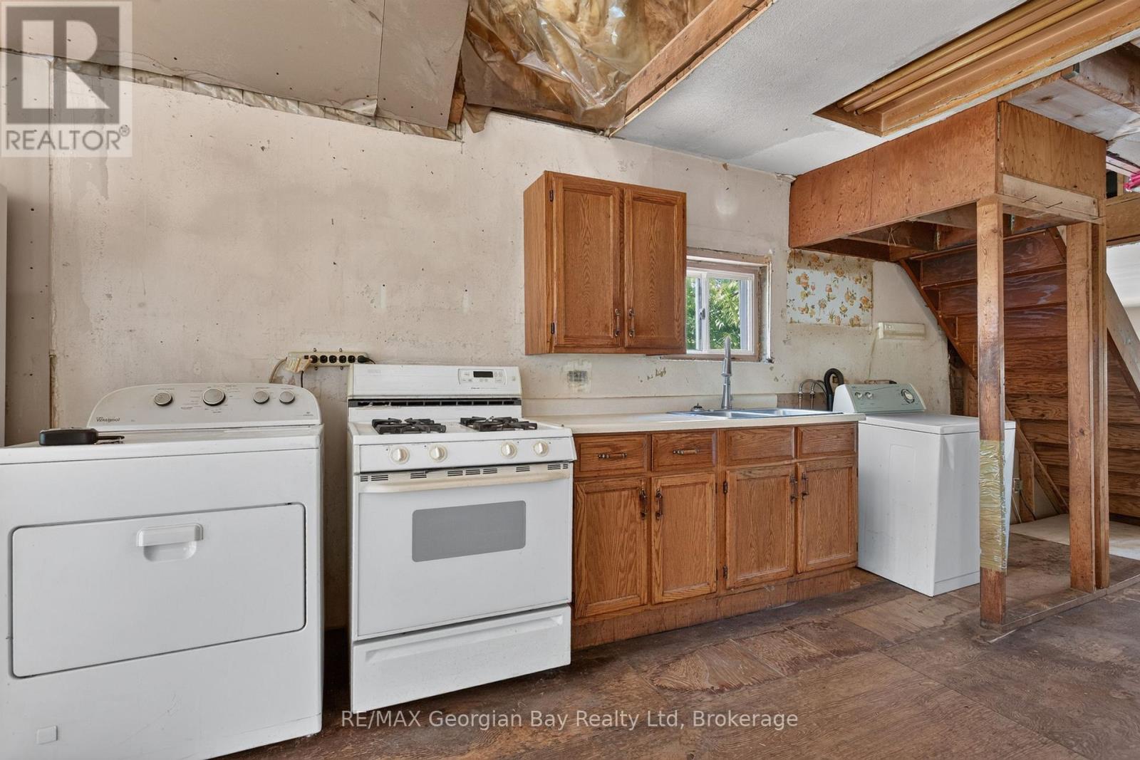 379 GLOUCESTER STREET - 6