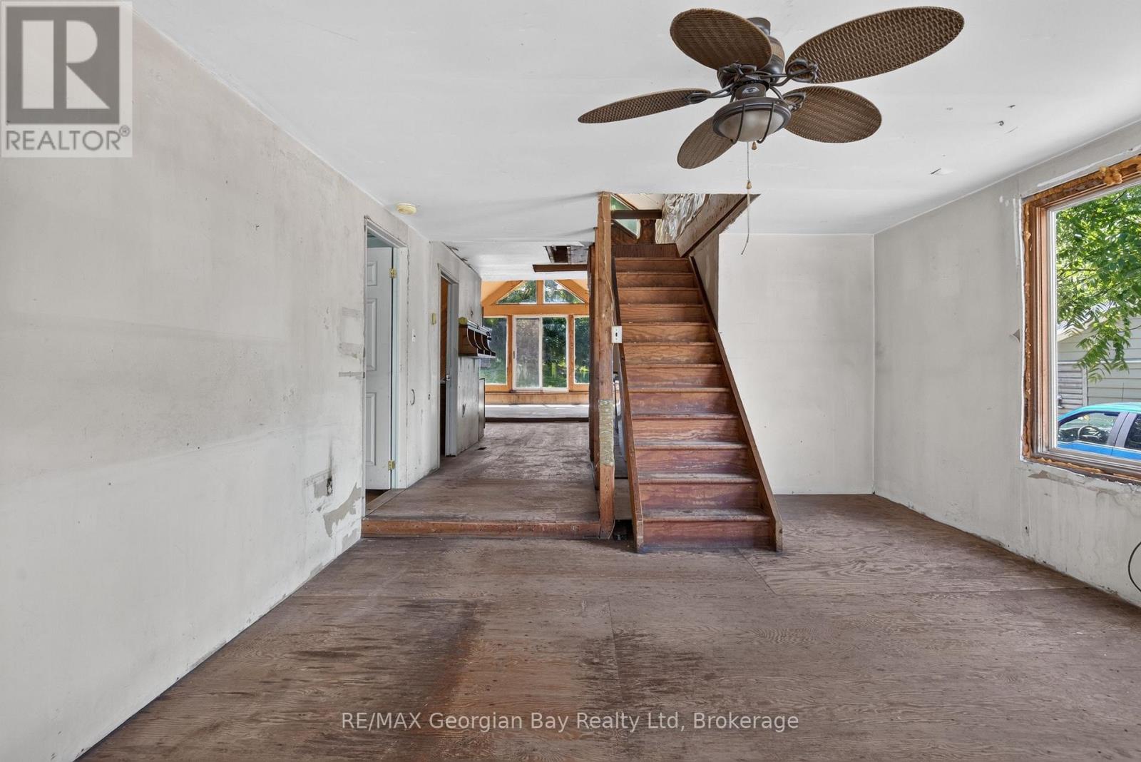 379 GLOUCESTER STREET - 9