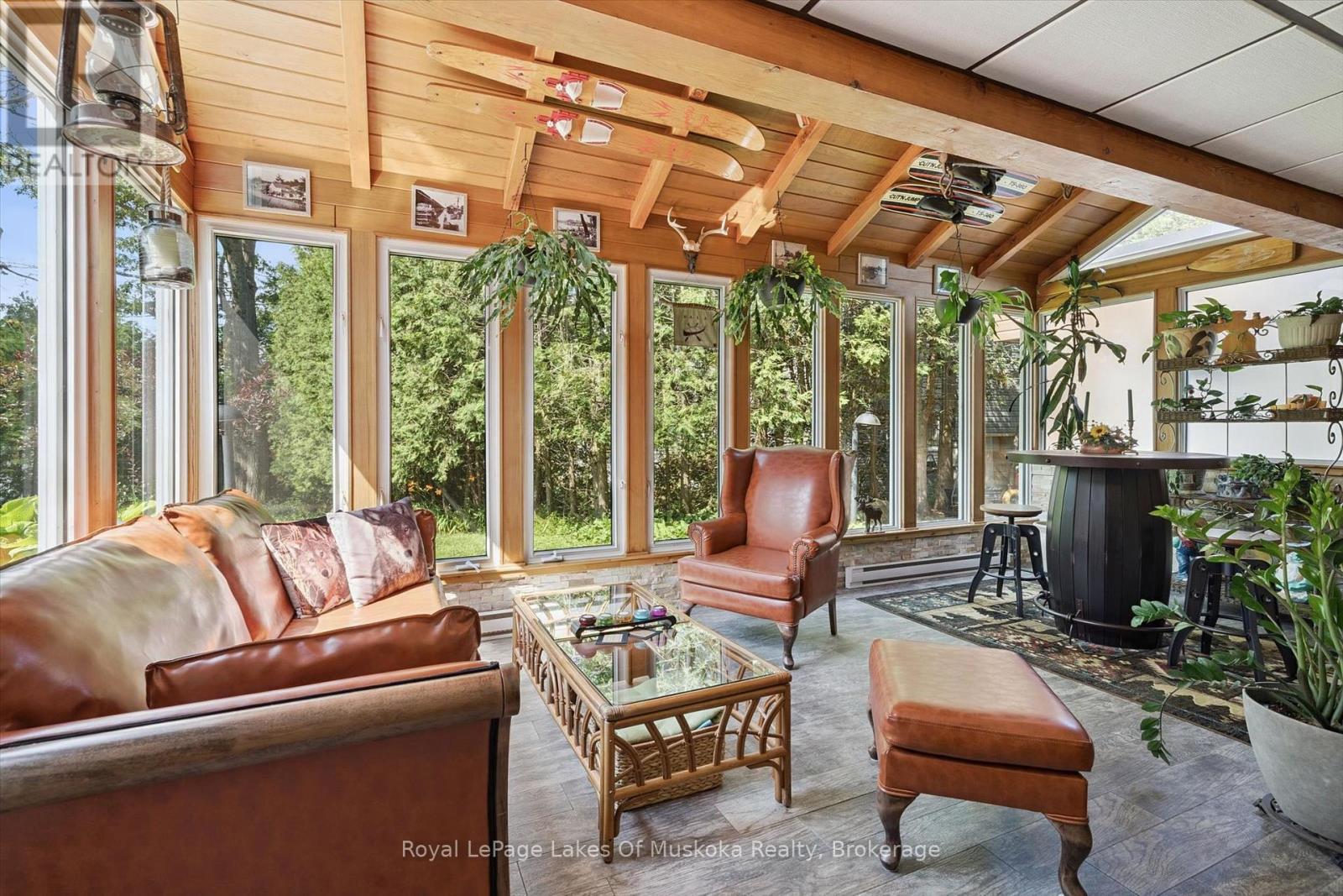 1012 GREY STREET - Image 11