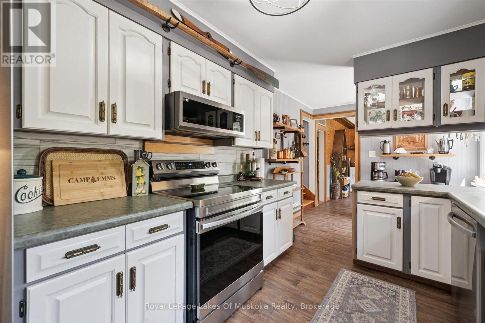 1012 GREY STREET - Image 19