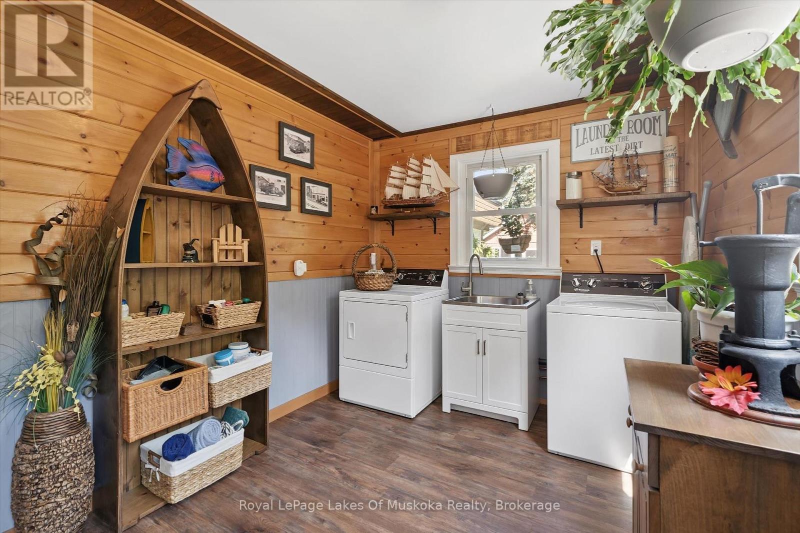 1012 GREY STREET - Image 31
