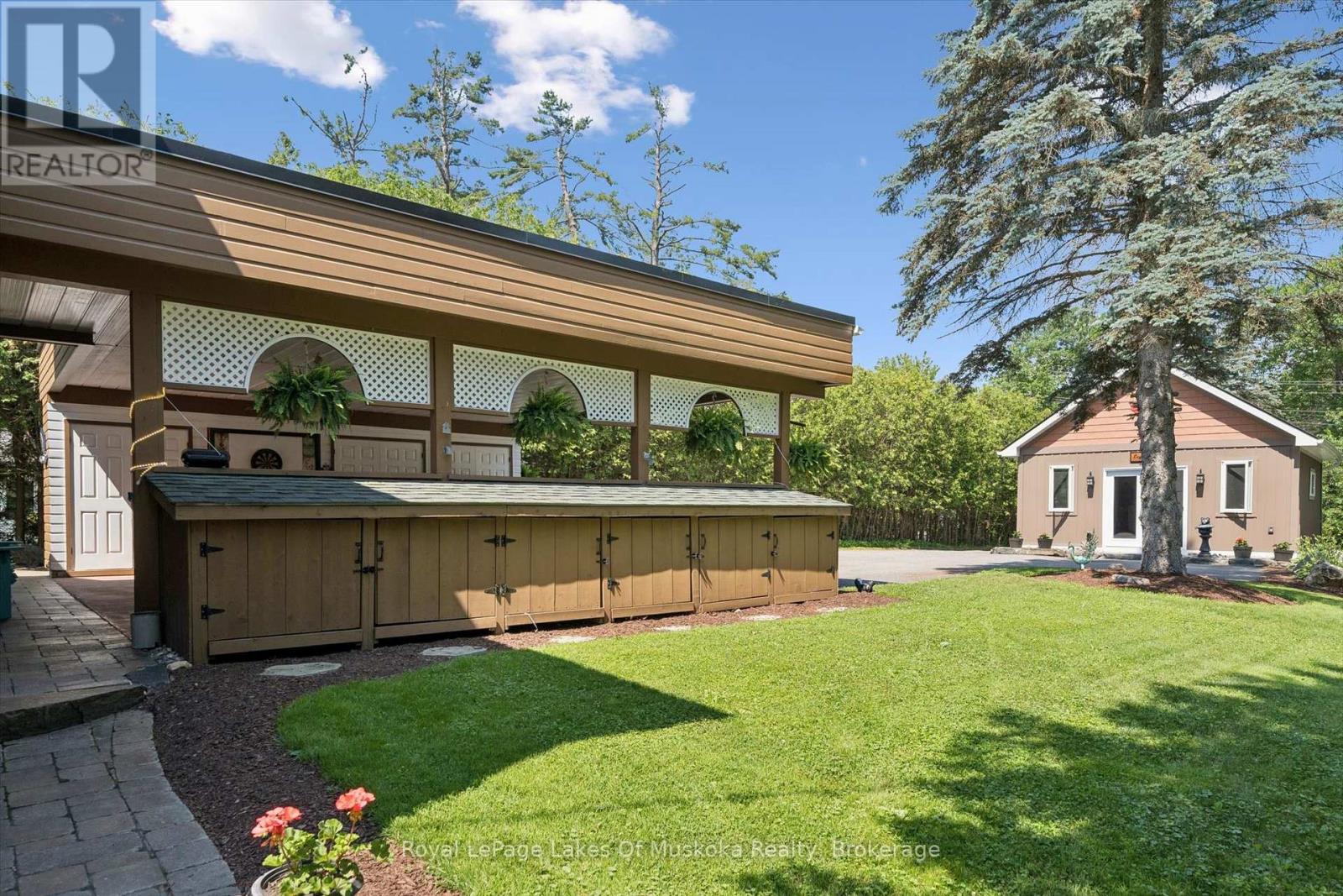 1012 GREY STREET - Image 43