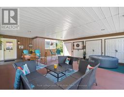 Sunroom - 1012 Grey Street, Muskoka Lakes, ON P0C1A0 Photo 6