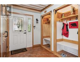 Primary Bedroom - 1012 Grey Street, Muskoka Lakes, ON P0C1A0 Photo 8