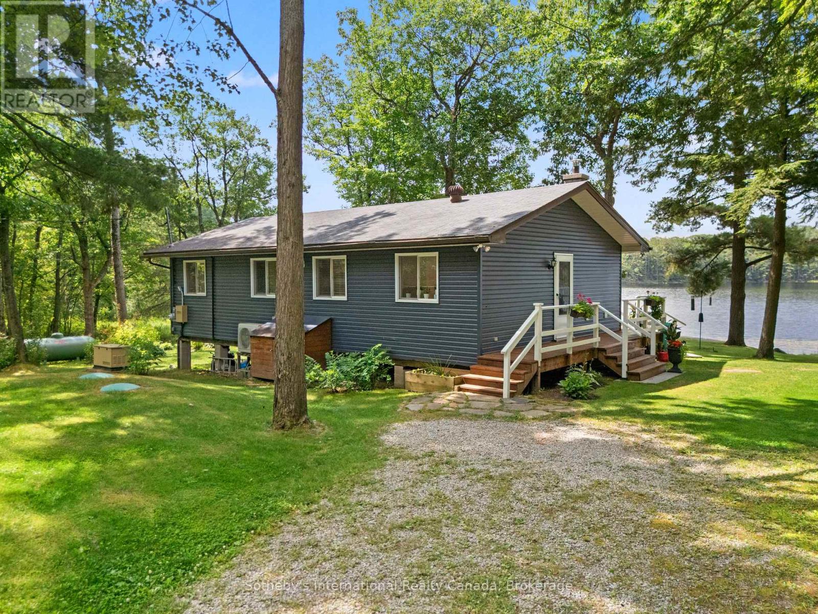 834 EASTSHORE ROAD - 21