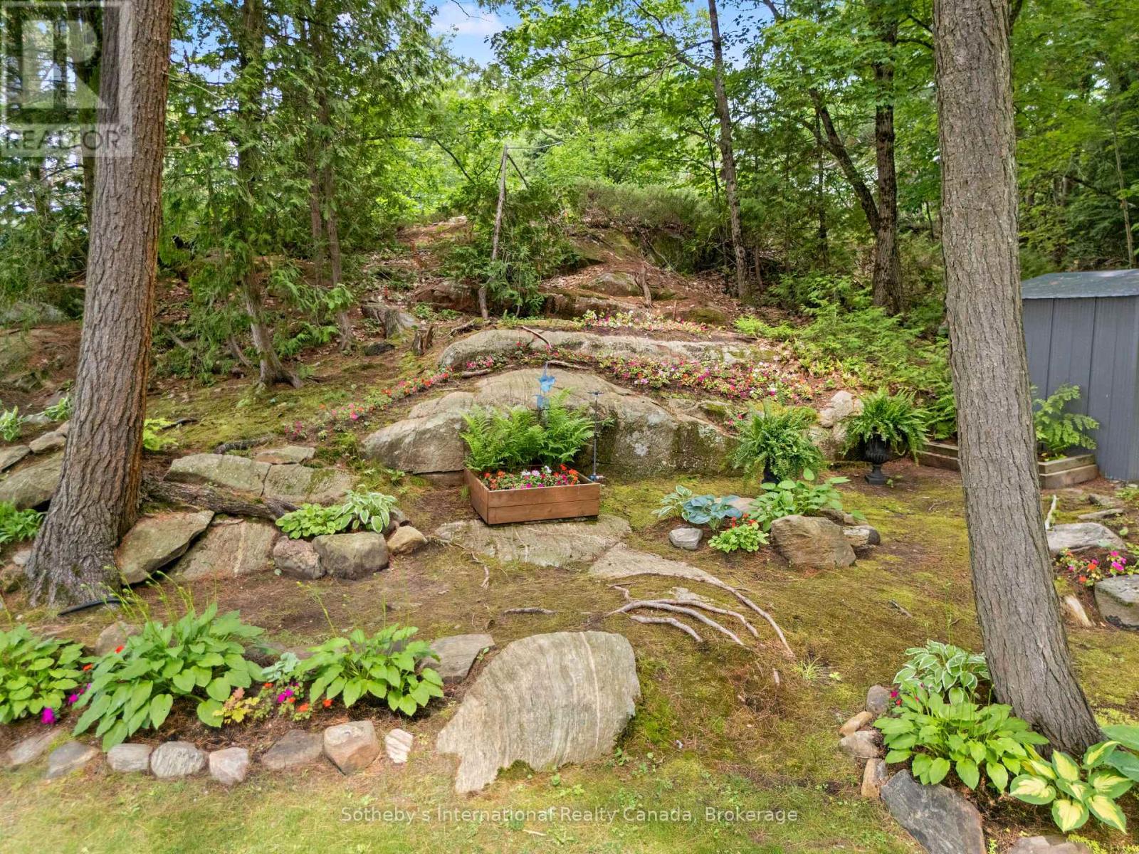 834 EASTSHORE ROAD - 23