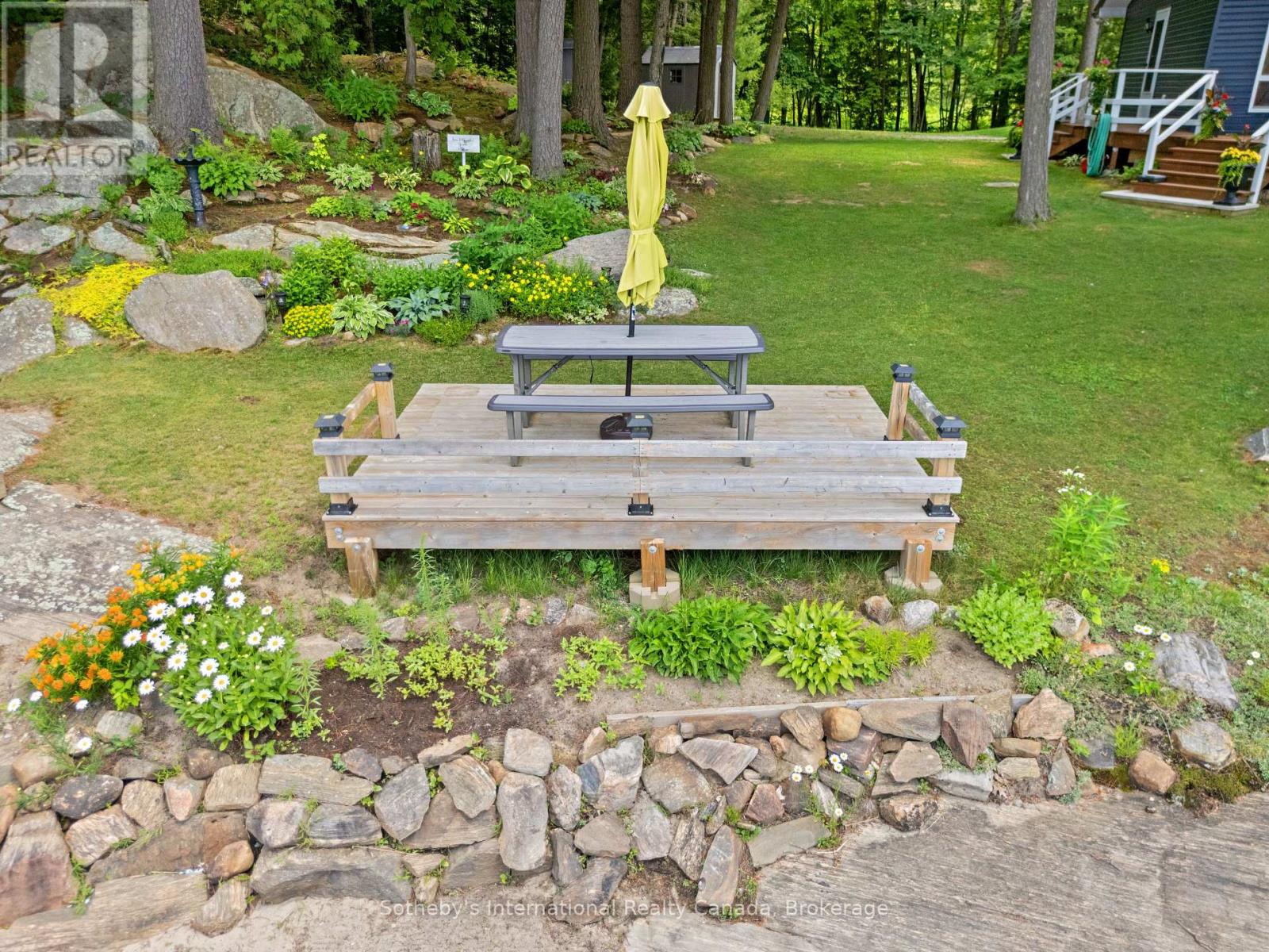 834 EASTSHORE ROAD - 25