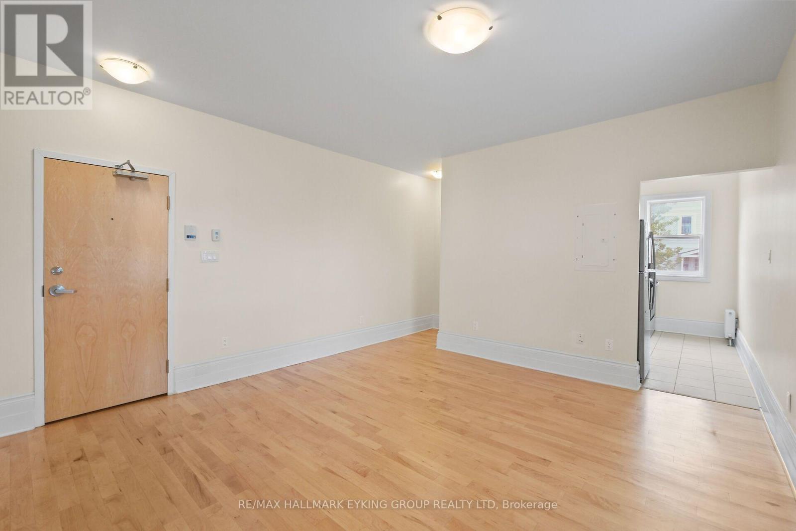 Commercial Property for Rent in Ottawa – 3 – 135 CONCORD STREET S – By Peter Sagos - Image 24