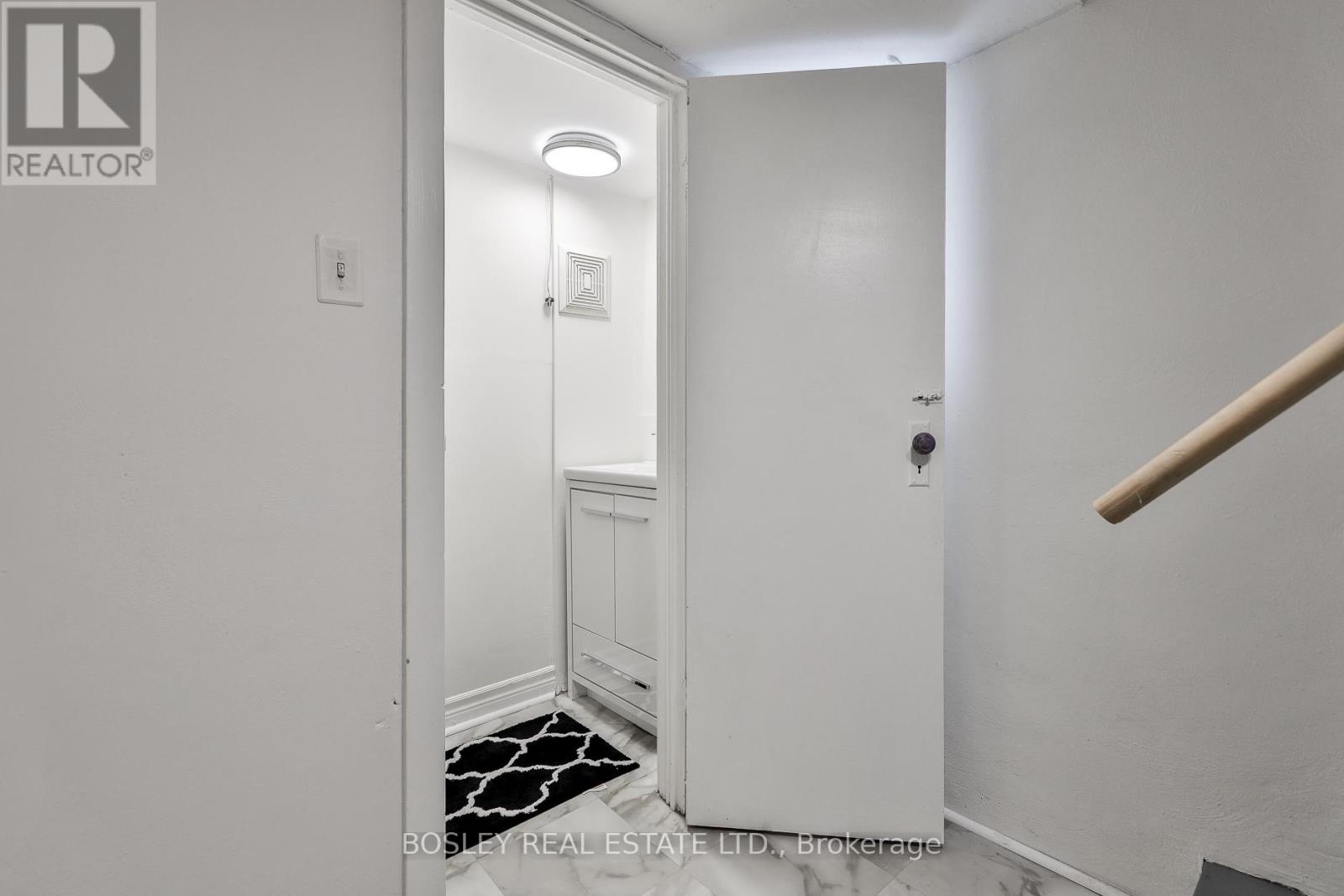 432 BROADWAY AVENUE - 29