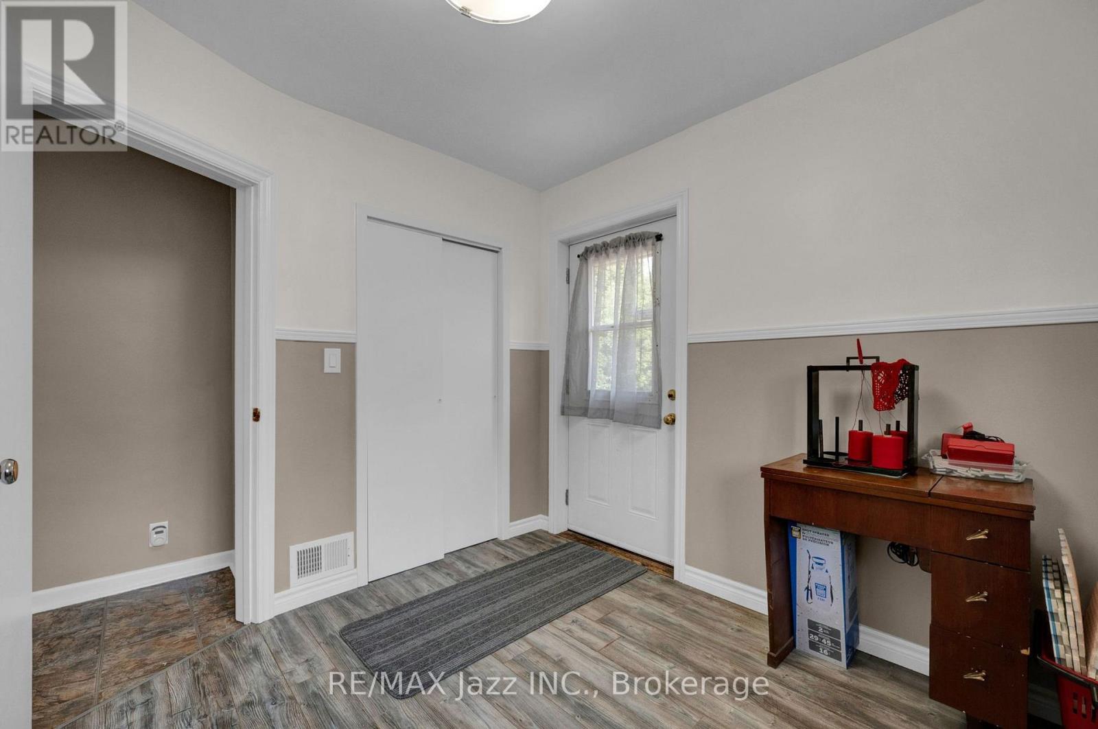 217 ANNIS STREET - 20