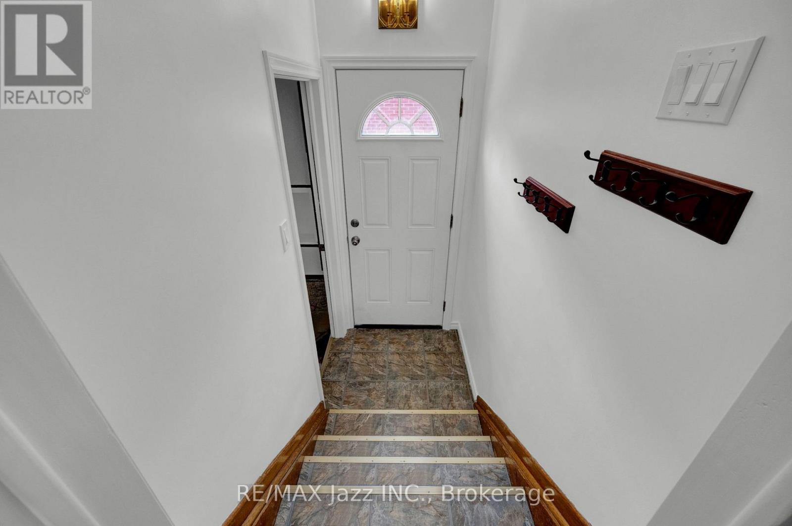 217 ANNIS STREET - 22