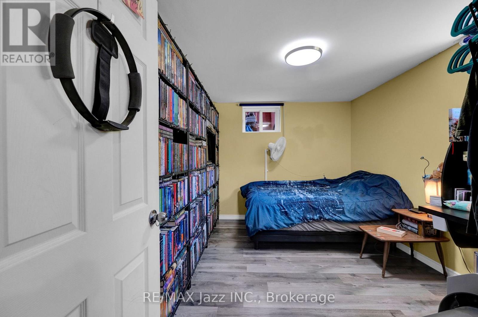 217 ANNIS STREET - 27