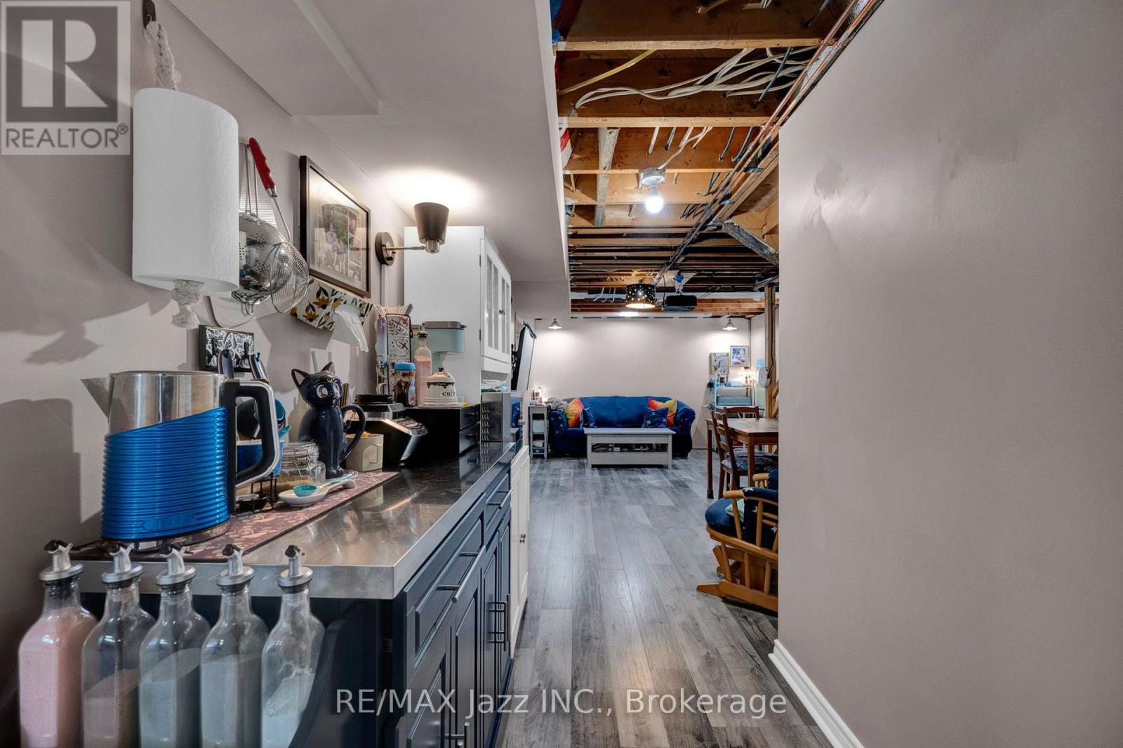 217 ANNIS STREET - 30
