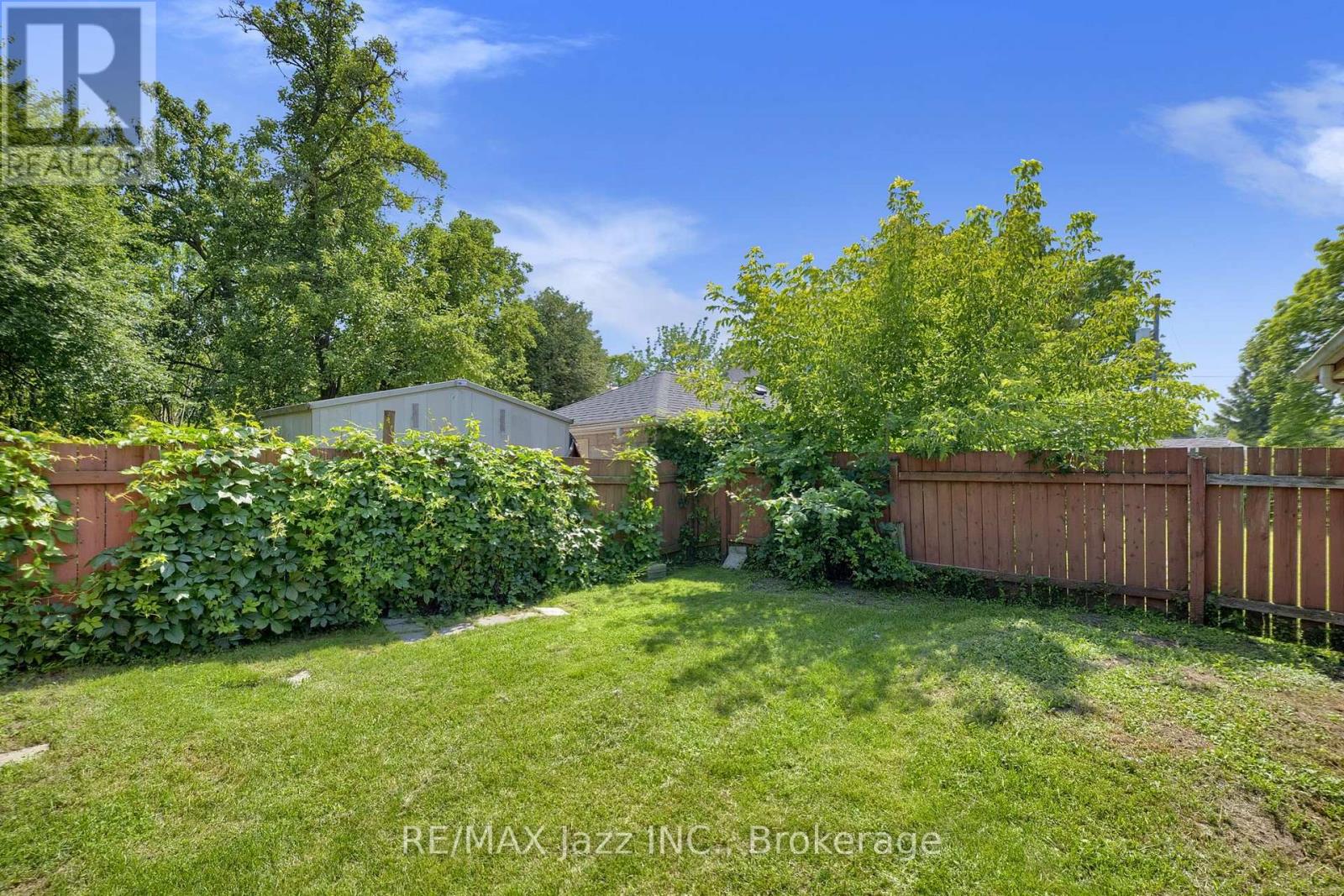 217 ANNIS STREET - 37