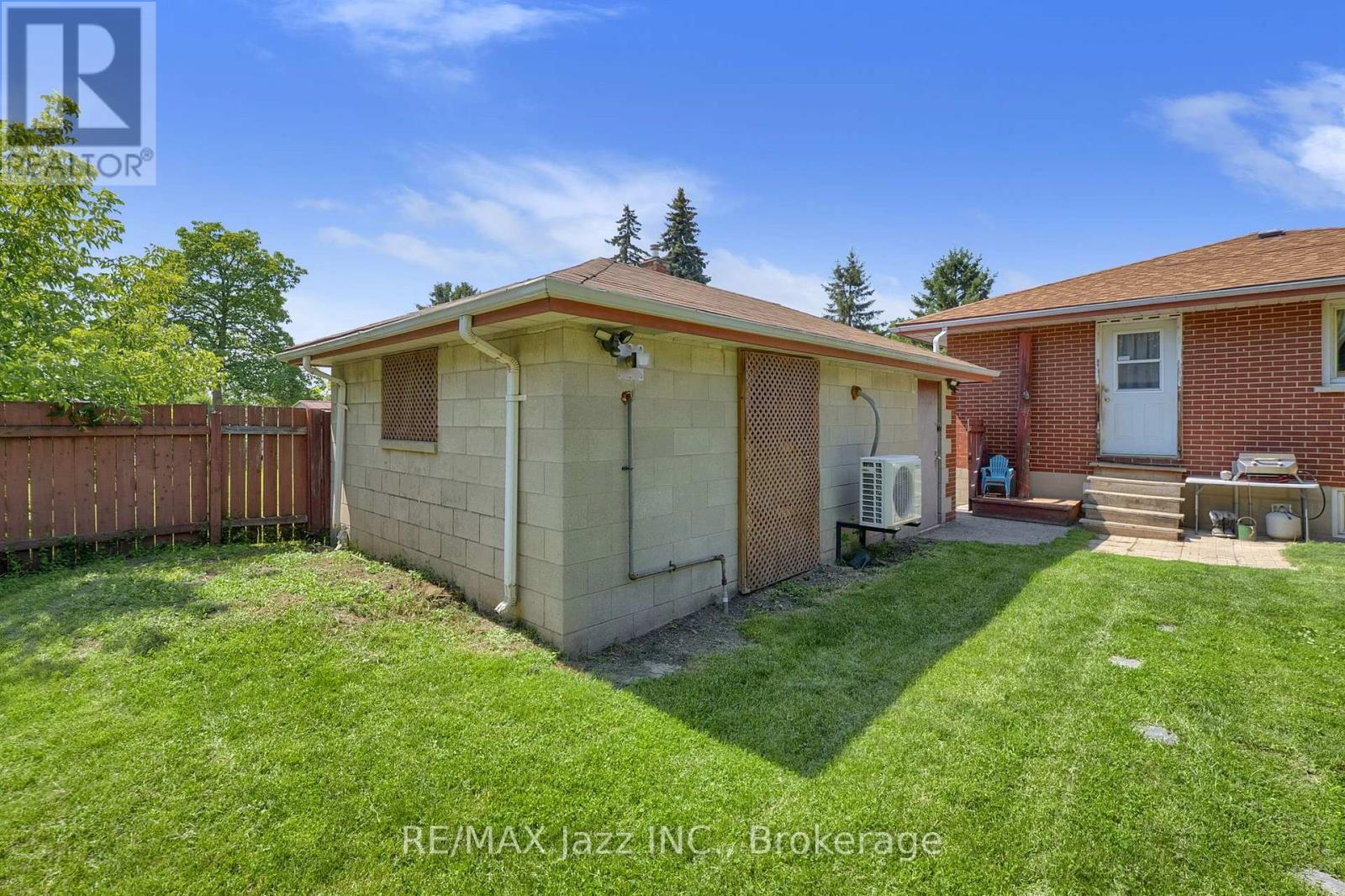 217 ANNIS STREET - 40