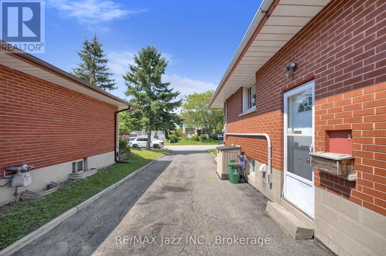 217 ANNIS STREET - 43