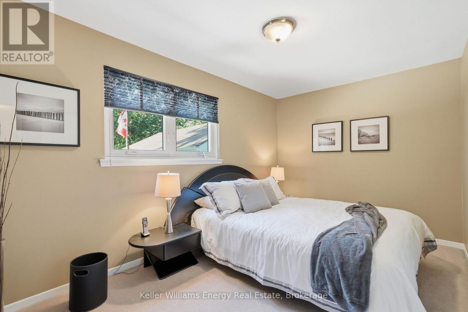 20 PROUD GROVE - Image 20
