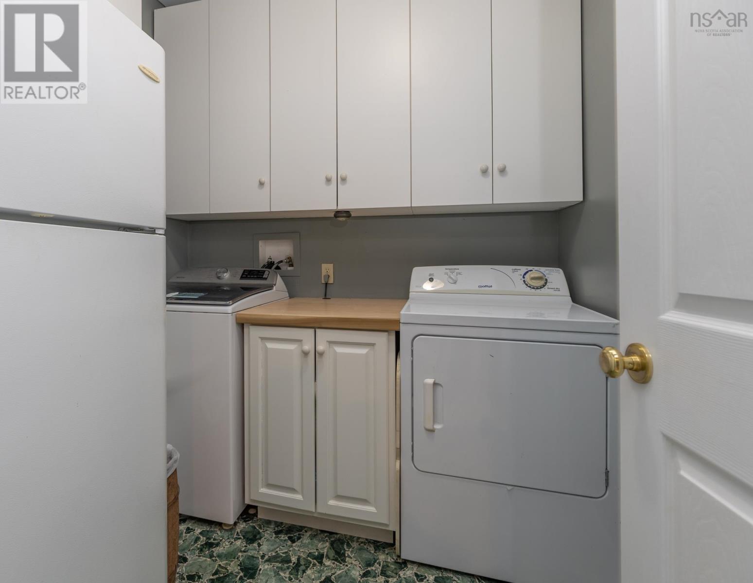 1 Belleville Road - 19