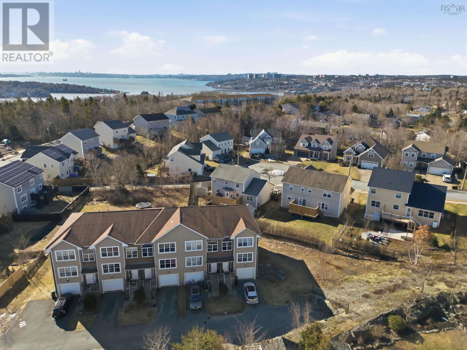 46 Rockpoint Court - 49