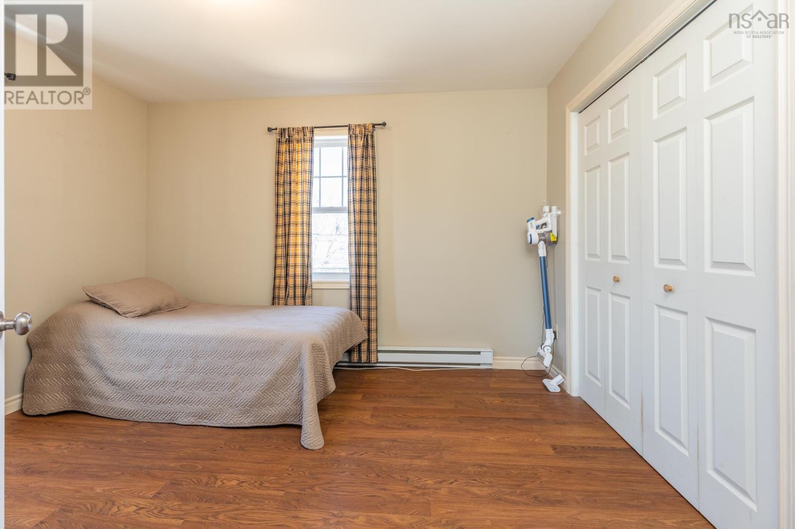 1 Belleville Road - 30